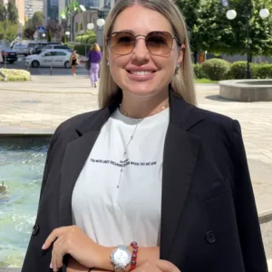 Журавель Олена