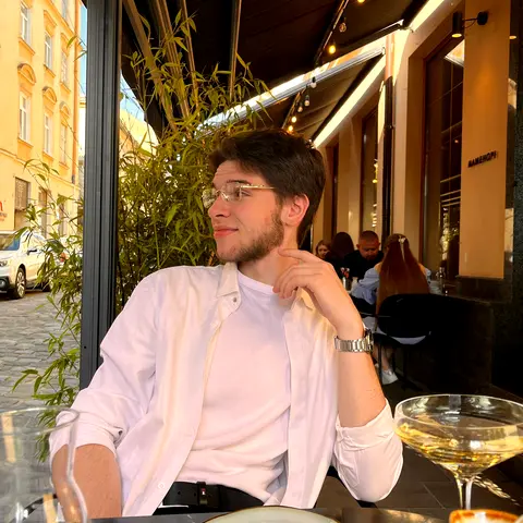 Лудченко Станіслав Спеціаліст з оренди комерційної нерухомості THE Capital Київ