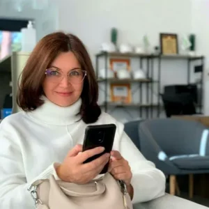 Єфремова Олена