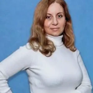 Кравець Олена