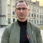Сахаров Артем